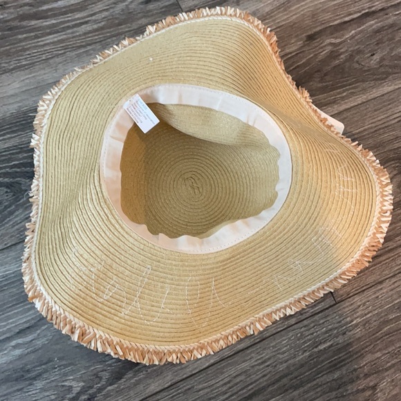 “Summer Vibes” floppy hat - Picture 3 of 5